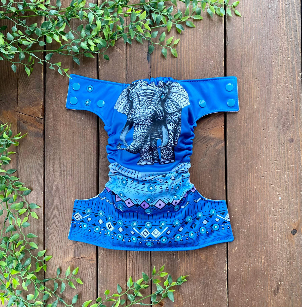 Éléphant tribal NB PAC